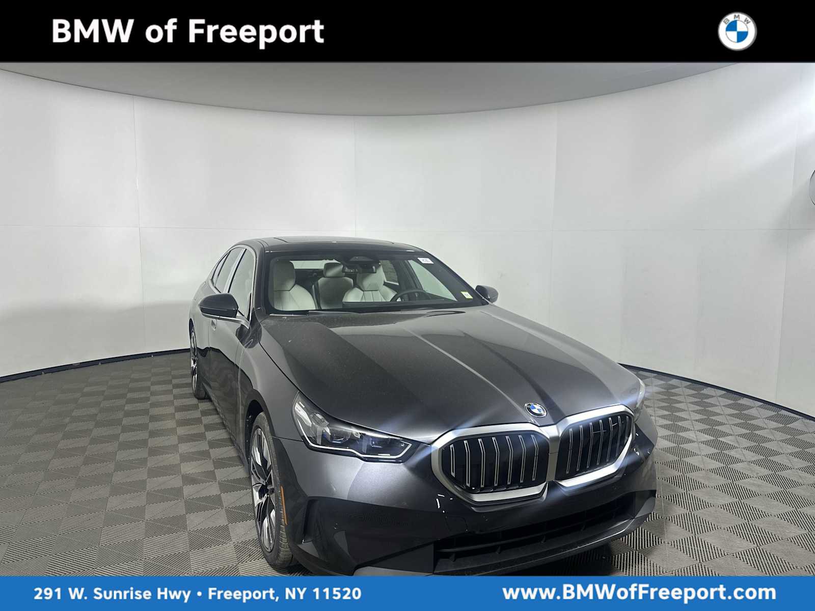 New 2026 BMW 530i xDrive image 1