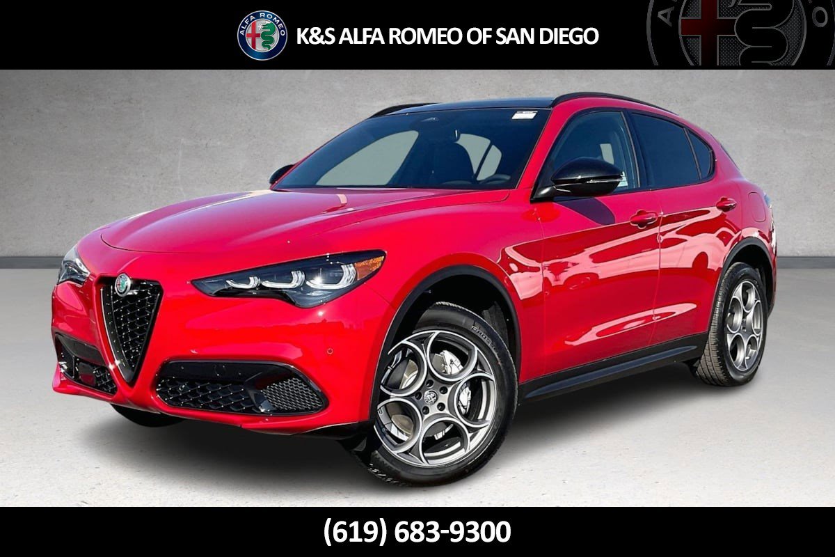 New 2025 Alfa Romeo Stelvio Sprint w/ Convenience Package