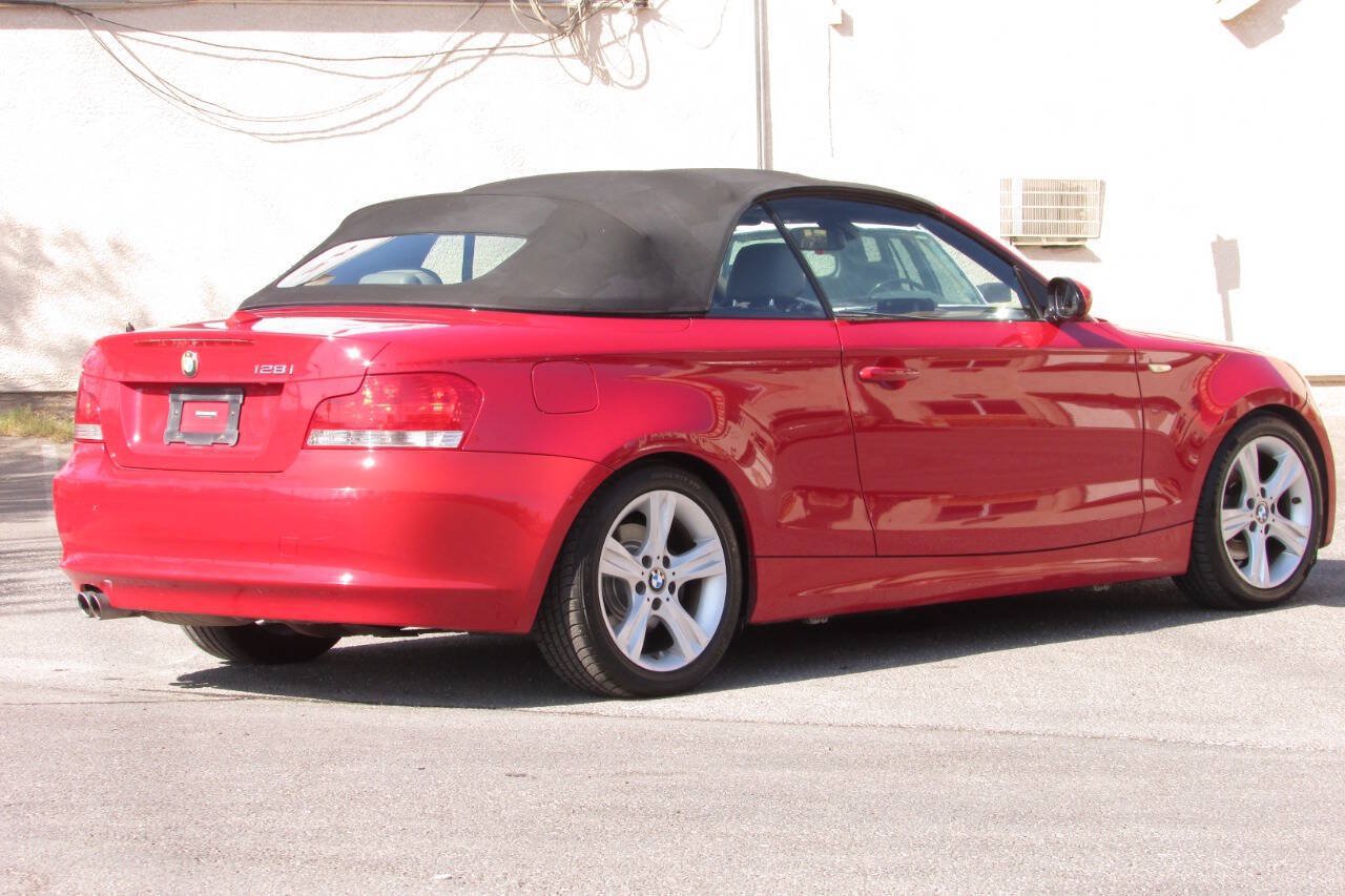 Used 2008 BMW 128i Convertible RWD image 15