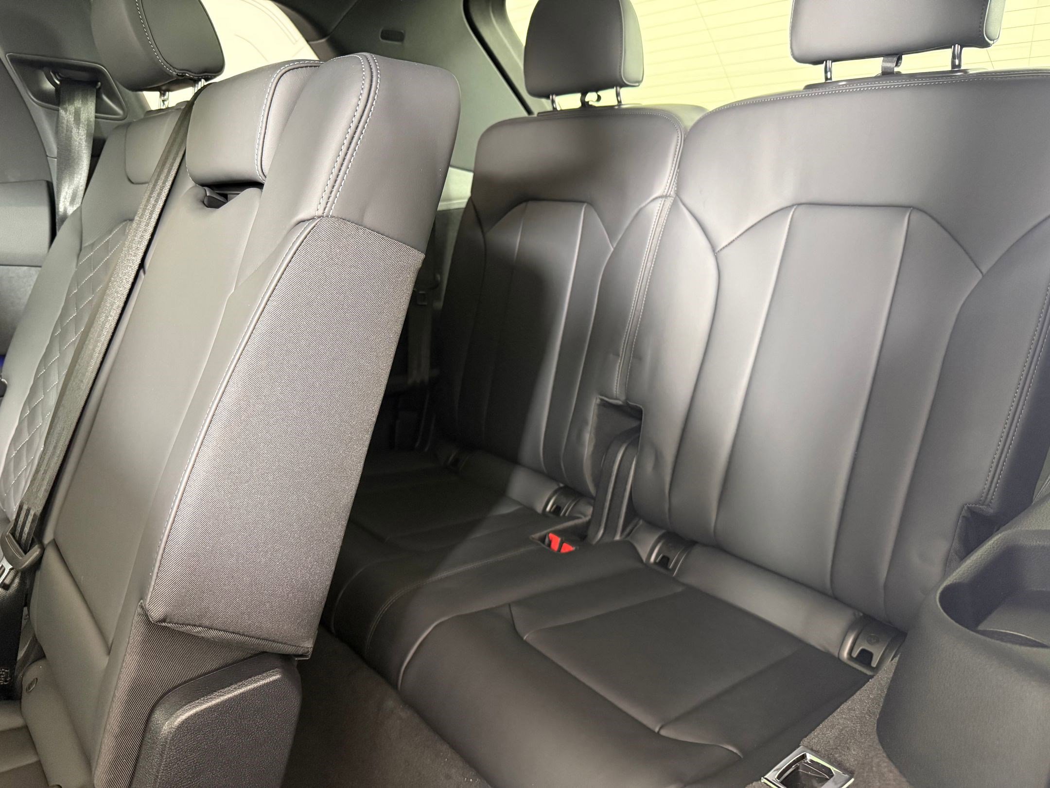 New 2026 Audi SQ7 Premium Plus image 23