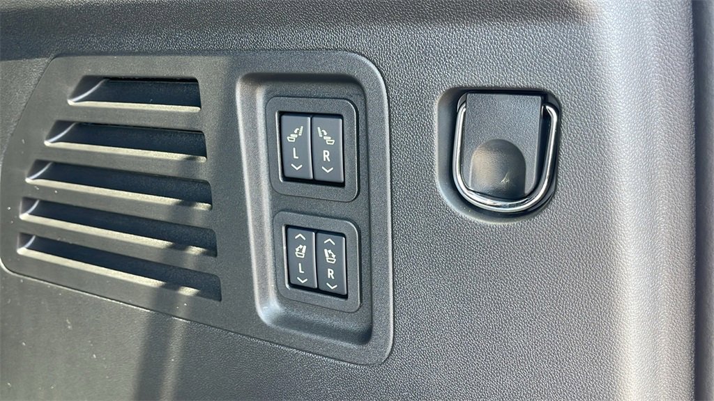 New 2025 Buick Enclave Sport Touring w/ Power Package image 27