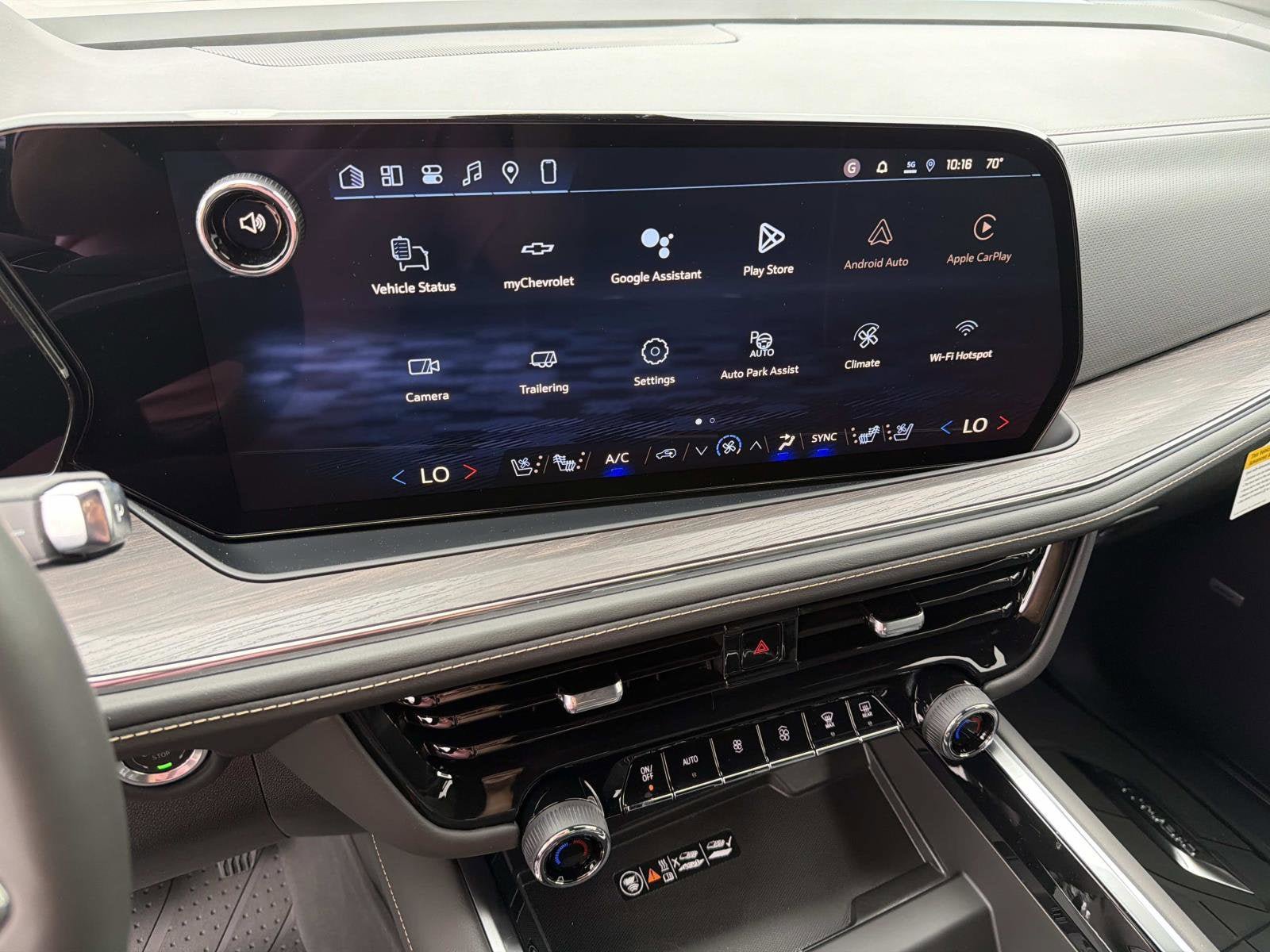 New 2026 Chevrolet Tahoe Premier AWD/4WD image 13