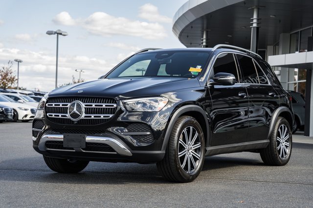 Certified 2025 Mercedes-Benz GLE 450e 4MATIC image 3