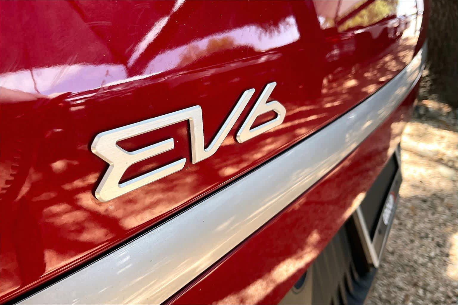 Used 2024 Kia EV6 Light AWD/4WD image 9