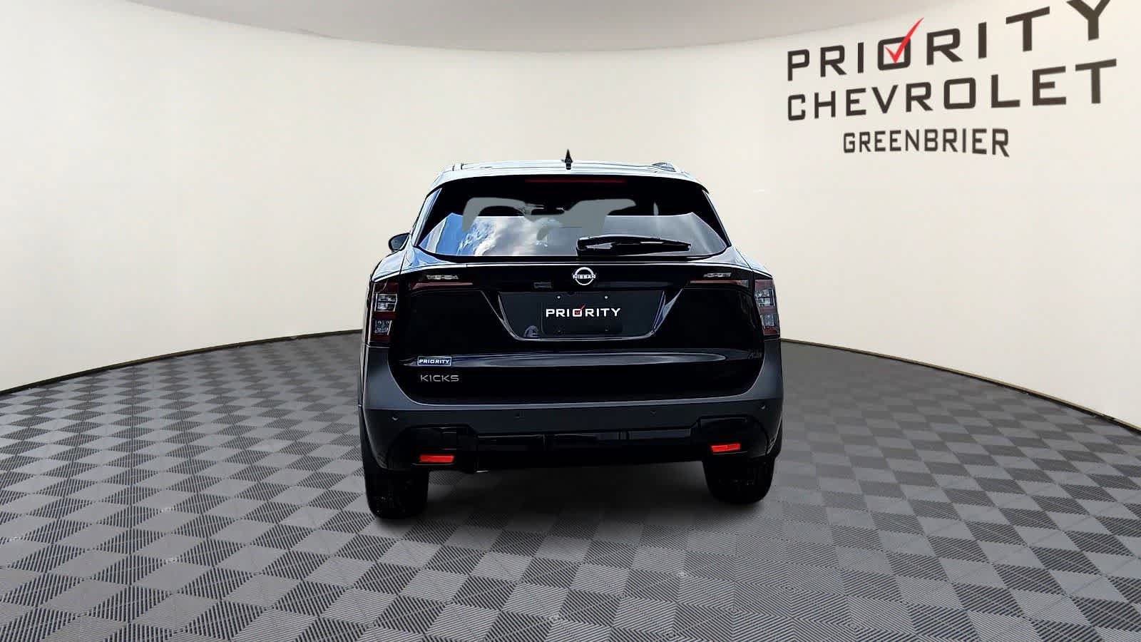 Used 2026 Nissan Kicks SV w/ SV Premium Package FWD image 7