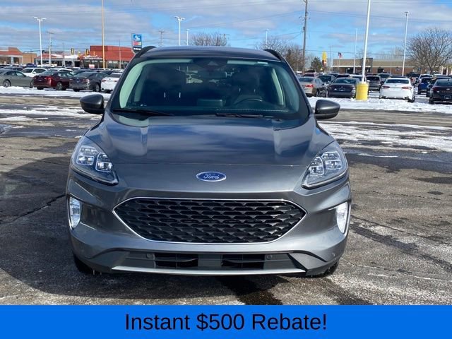 Used 2022 Ford Escape Titanium image 2