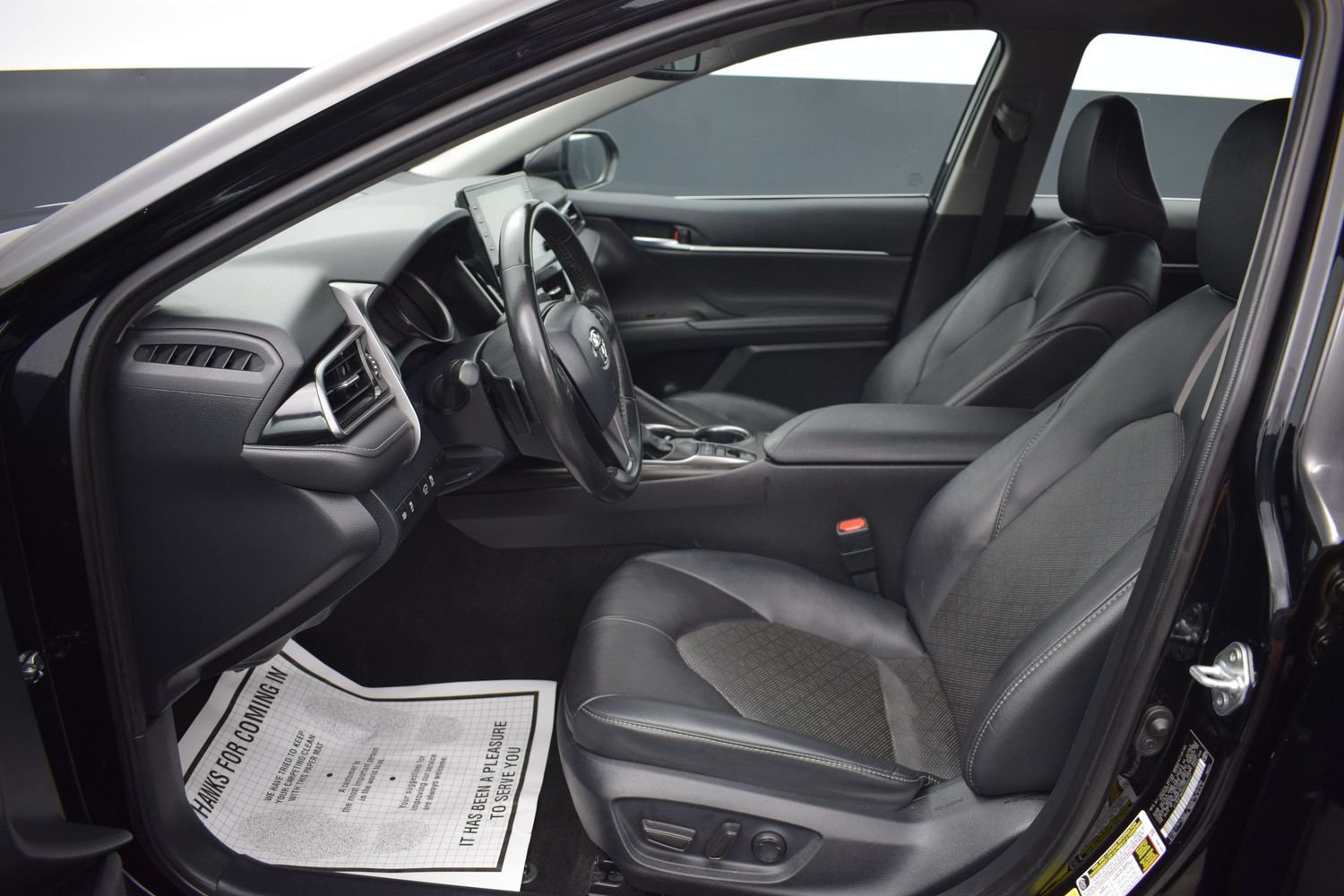 Used 2024 Toyota Camry XSE FWD image 13