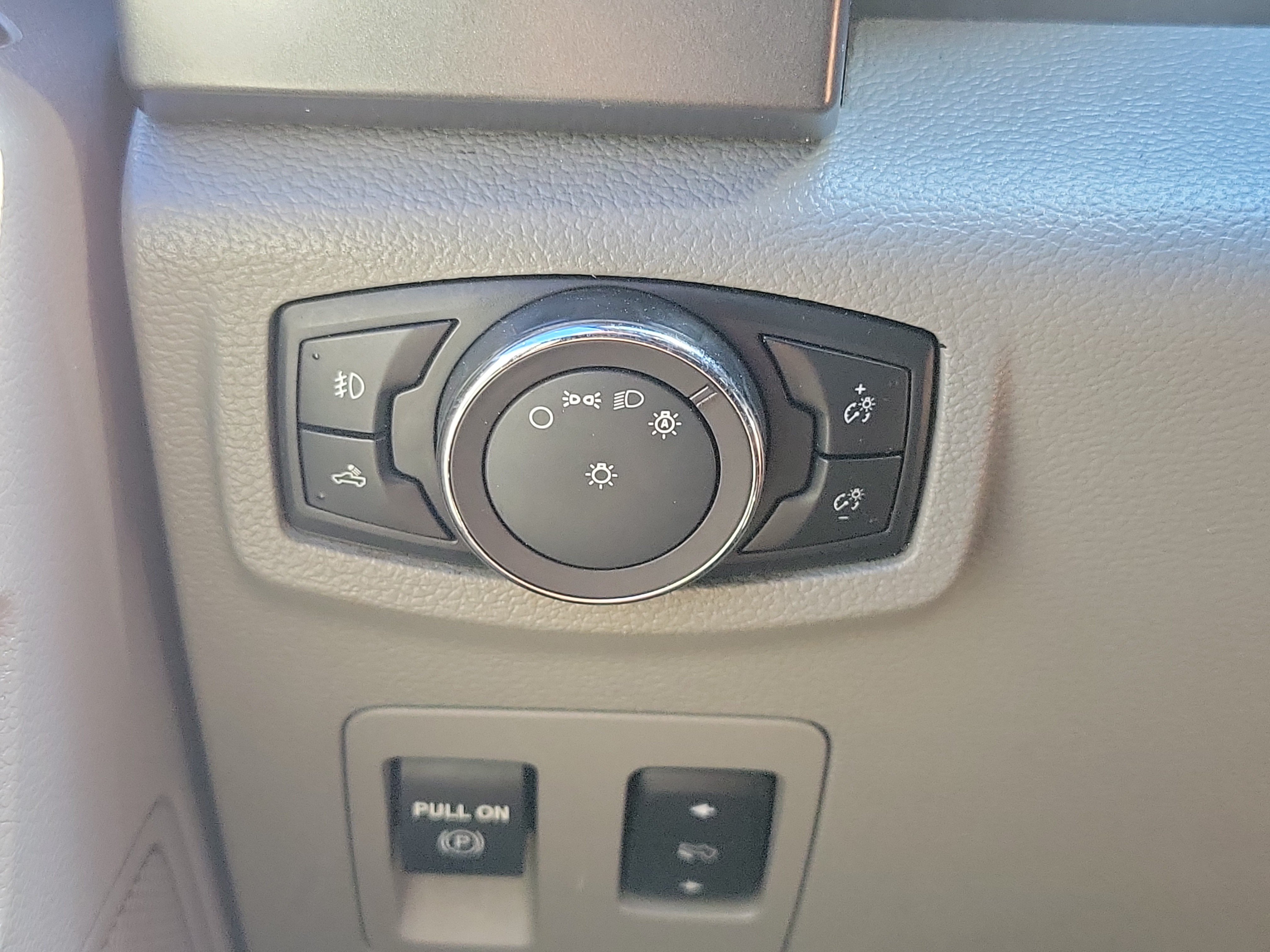 Used 2019 Ford F150 XLT w/ Equipment Group 302A Luxury RWD image 26