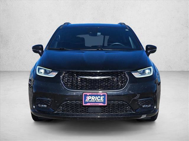 Used 2021 Chrysler Pacifica Touring-L w/ S Appearance Package image 2