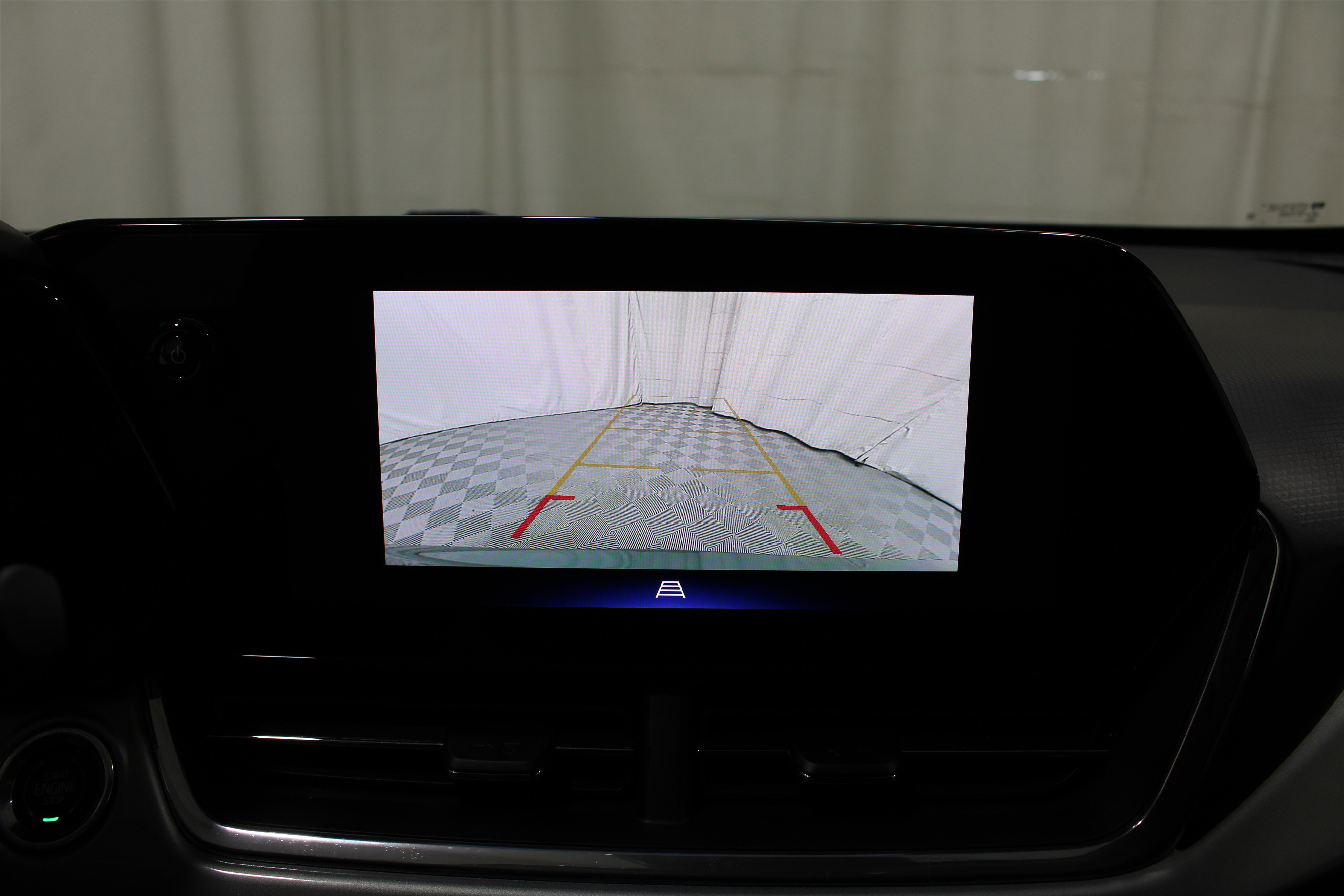 Used 2025 Chevrolet Trax LT w/ LT Convenience Package FWD image 15