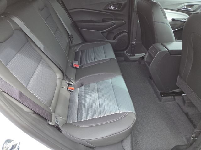 New 2026 Chevrolet Trax LT w/ LT Convenience Package FWD image 16