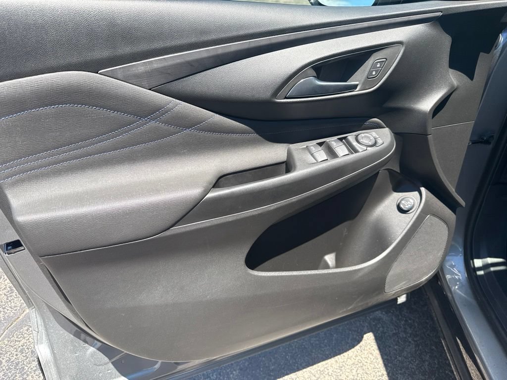 Used 2024 Buick Envista Sport Touring w/ Convenience I Package FWD image 20