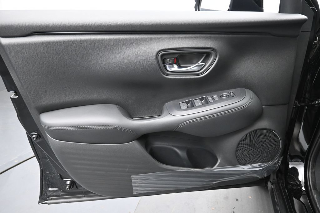 New 2027 Honda HR-V LX image 18