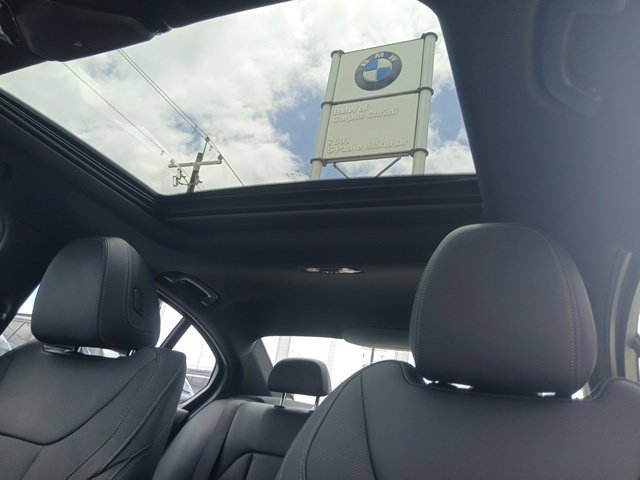 New 2026 BMW 330i Sedan w/ Premium Package RWD image 25
