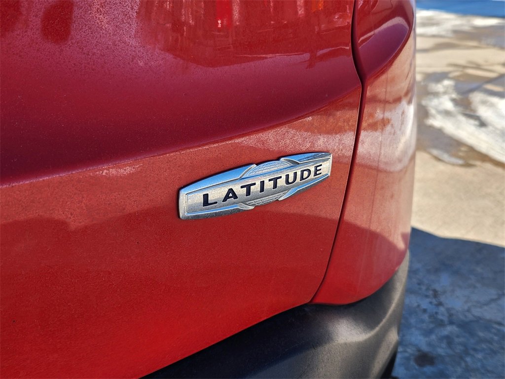 Used 2020 Jeep Renegade Latitude w/ Cold Weather Group image 28