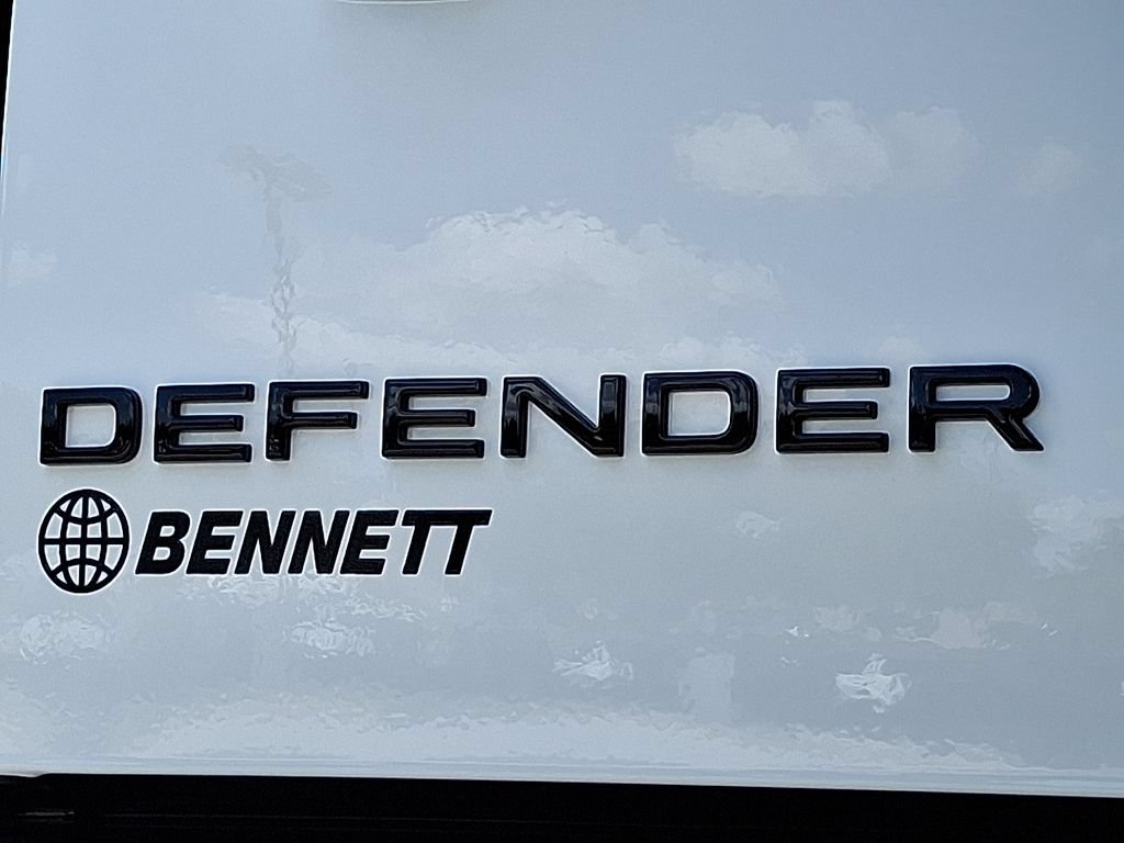 New 2026 Land Rover Defender 110 X-Dynamic SE AWD/4WD image 20