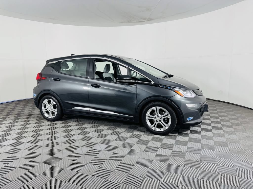 Used 2021 Chevrolet Bolt LT FWD image 1