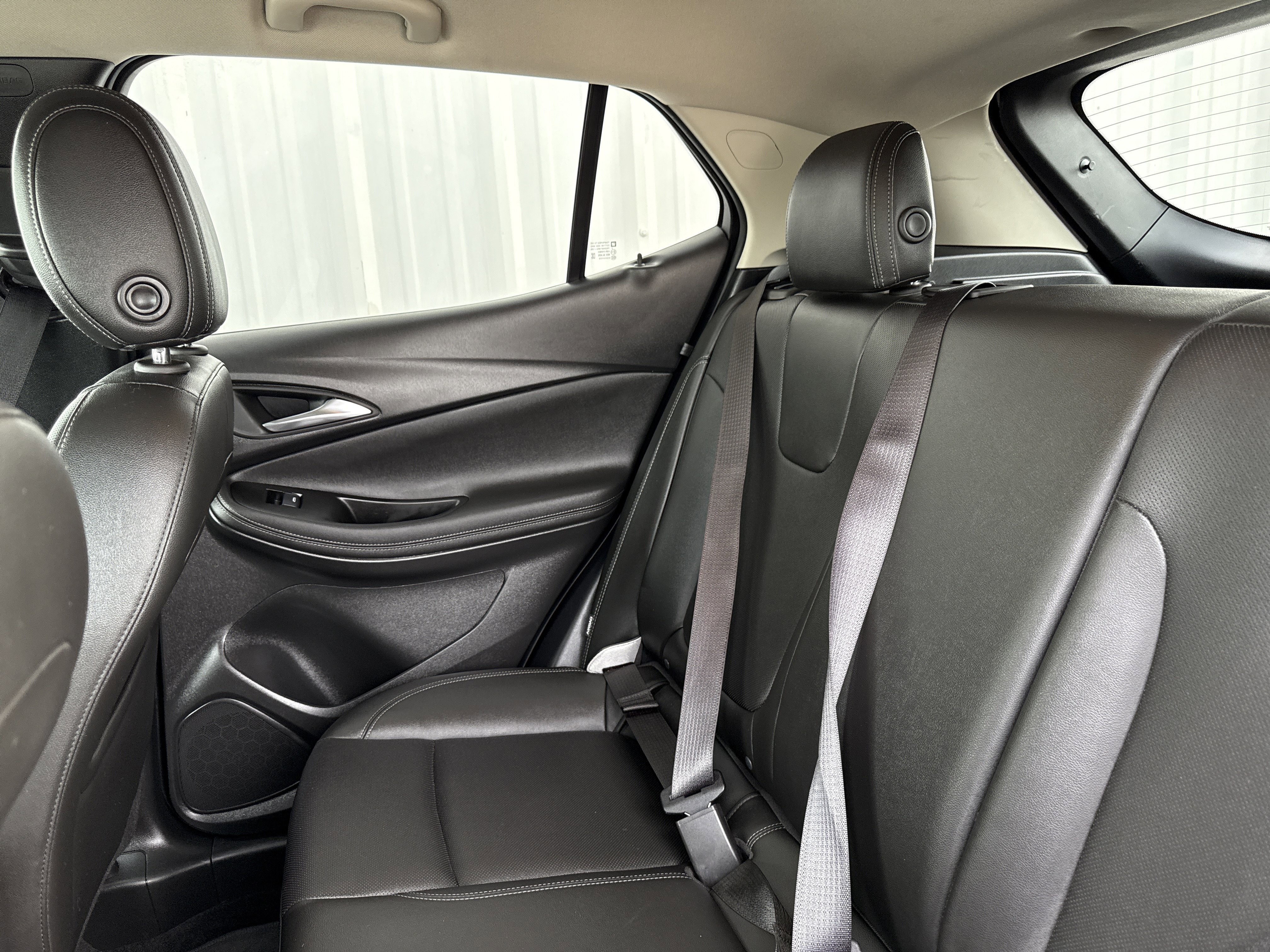 Used 2024 Buick Encore GX Sport Touring image 31