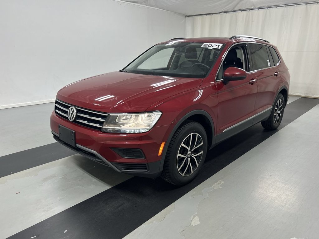 Used 2021 Volkswagen Tiguan SE w/ Panoramic Sunroof Package AWD/4WD image 5