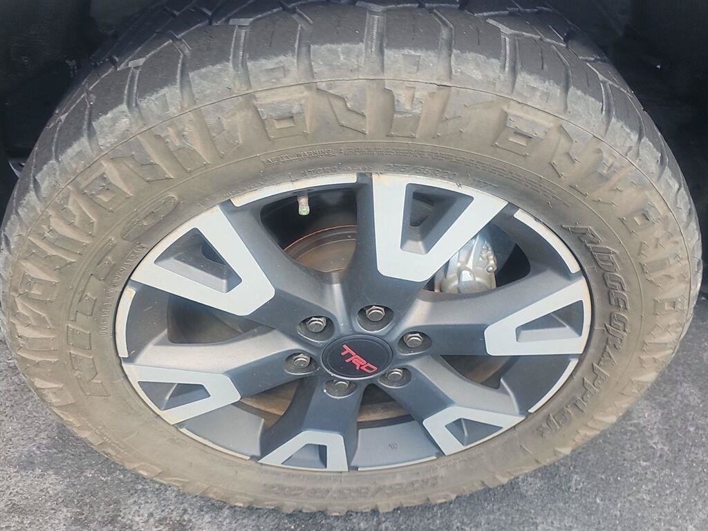 Used 2025 Toyota 4Runner TRD Sport AWD/4WD image 14