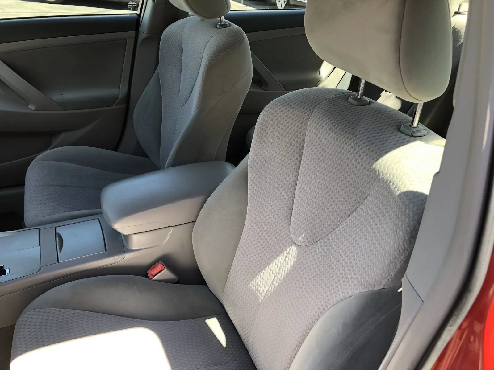 Used 2011 Toyota Camry LE FWD image 20