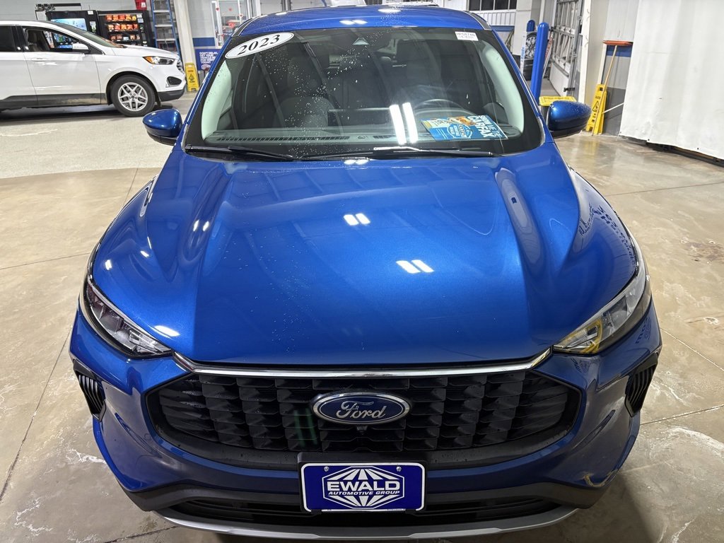 Certified 2023 Ford Escape Active w/ Tech Pack #2 image 3
