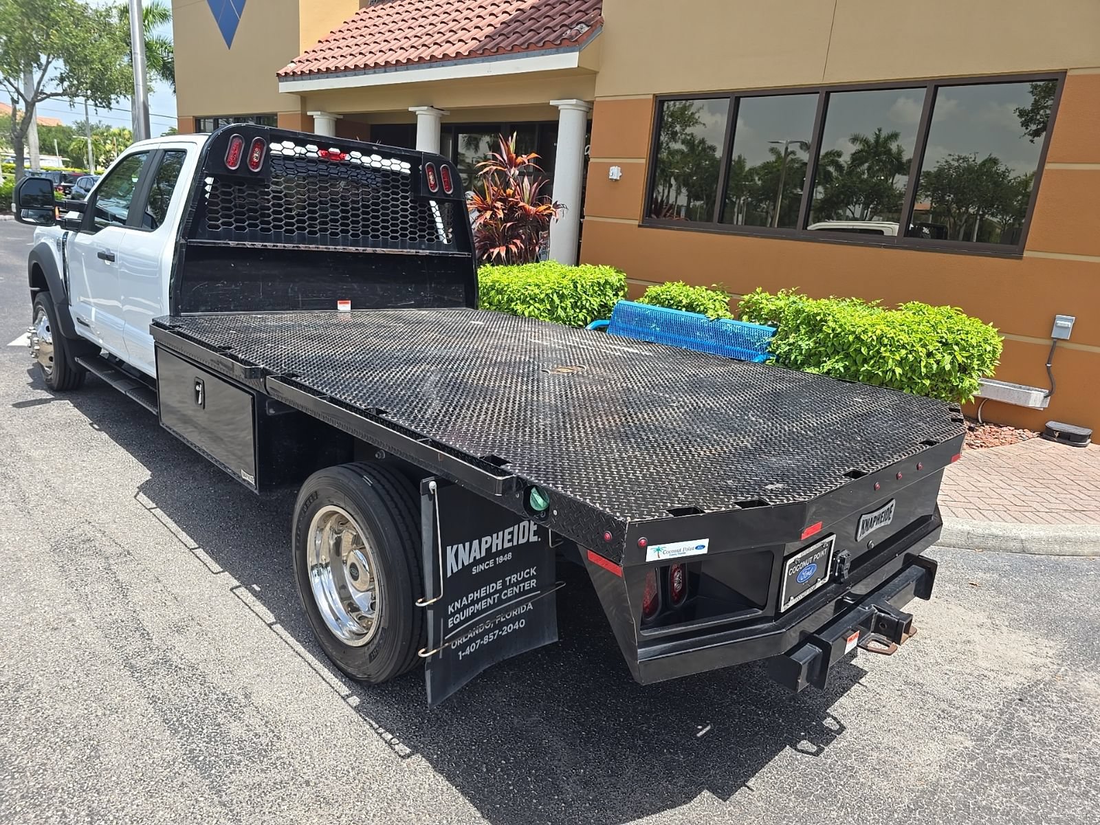 Used 2023 Ford F550 4x4 SuperCab Super Duty image 3