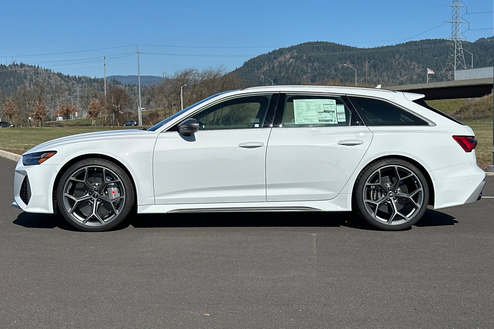 New 2025 Audi RS 6 performance image 6