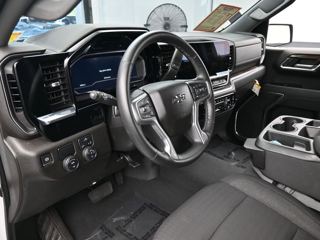 Used 2023 Chevrolet Silverado 1500 RST image 10
