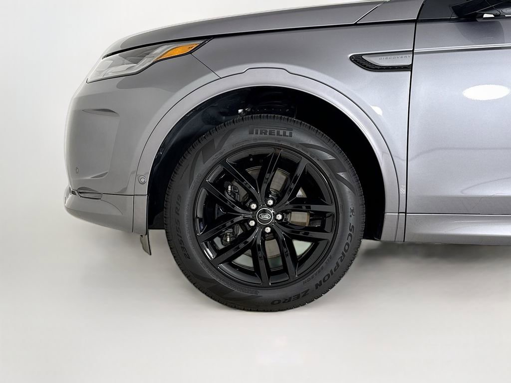 Used 2025 Land Rover Discovery Sport S image 25