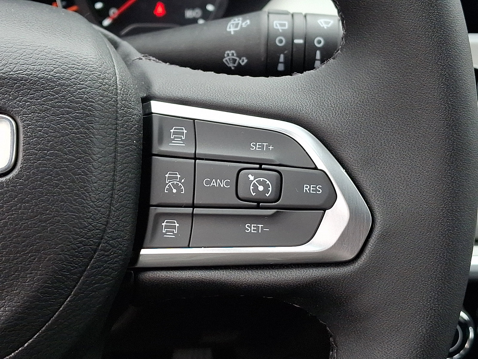 Certified 2025 Jeep Compass Limited AWD/4WD image 22