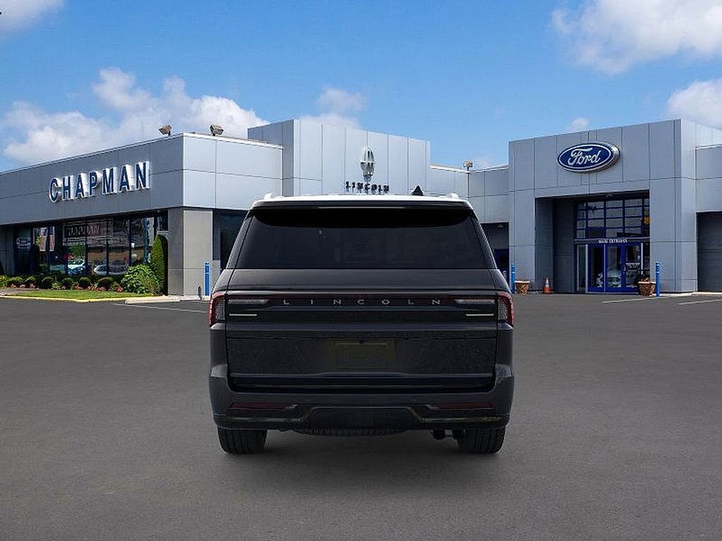 New 2025 Lincoln Navigator Reserve image 5