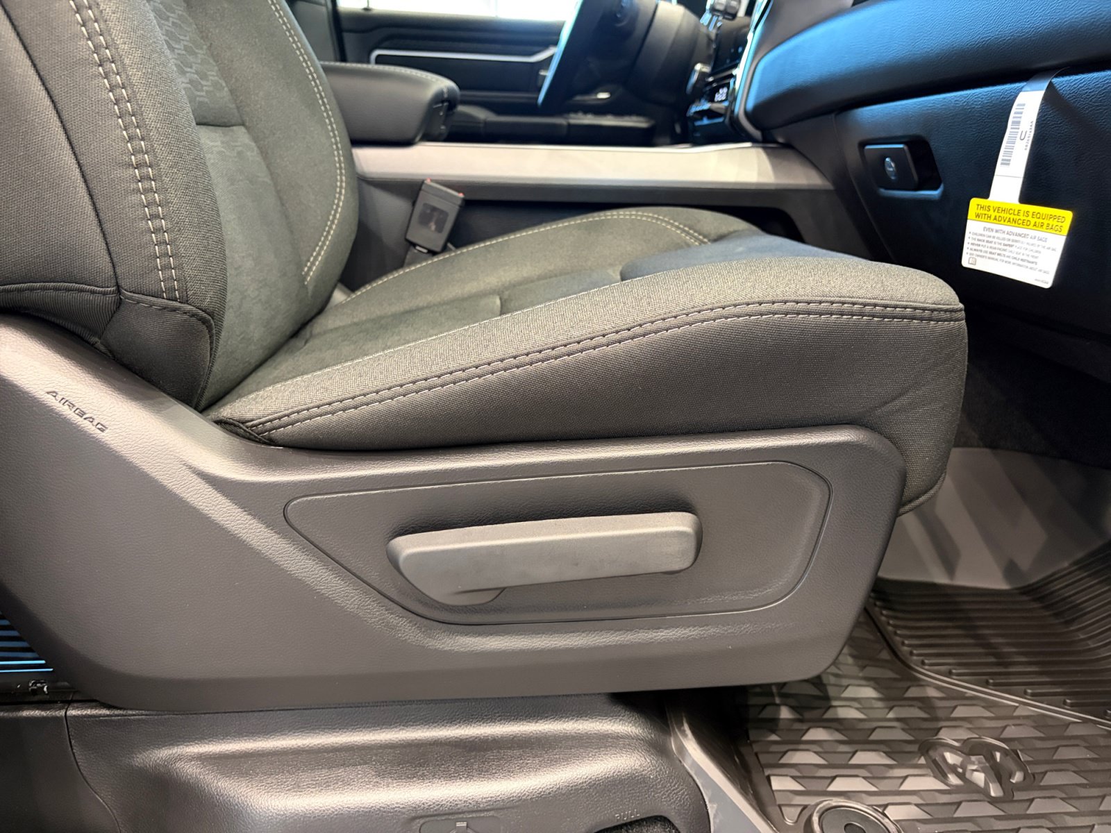 New 2027 RAM 1500 Big Horn AWD/4WD image 32