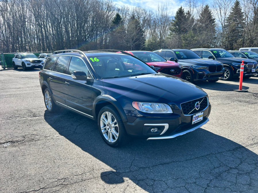 Used 2016 Volvo XC70 T5 Premier w/ Proximity Package image 8
