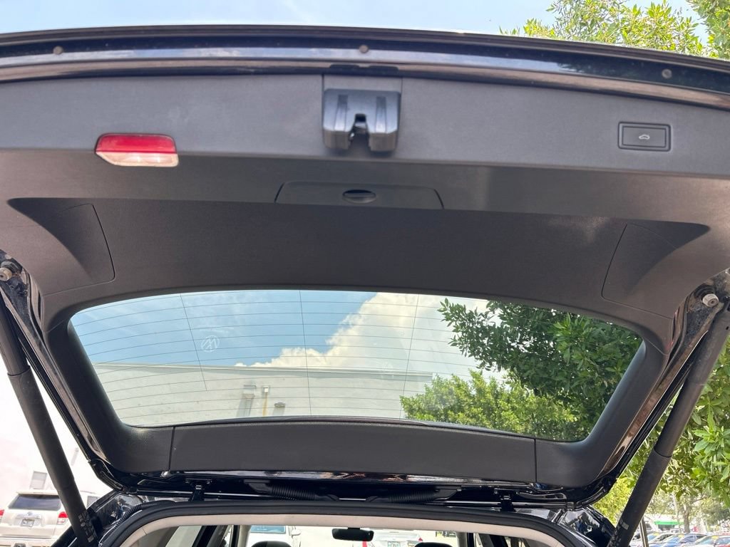 Used 2022 Volkswagen Tiguan SE FWD image 52