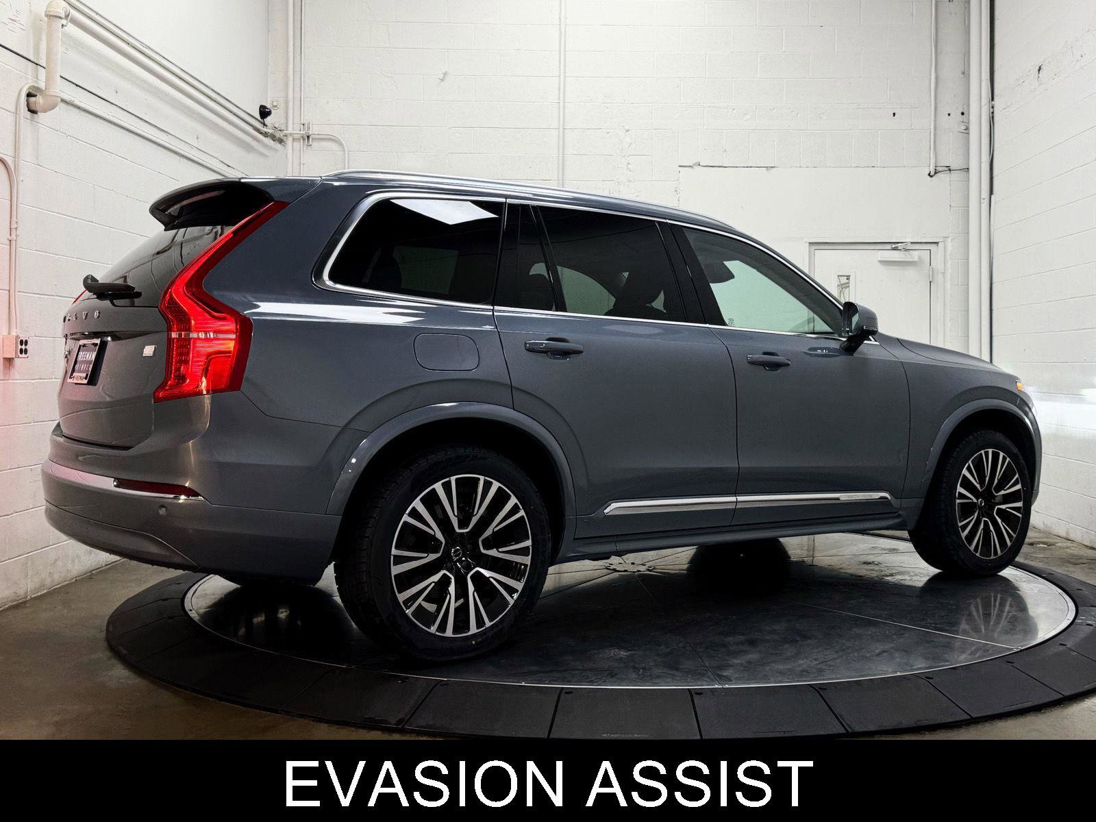 Used 2023 Volvo XC90 T8 Core w/ Climate Package image 9
