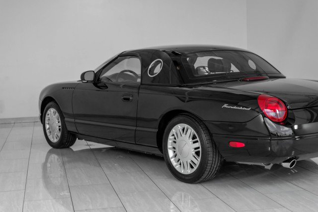 Used 2002 Ford Thunderbird image 35