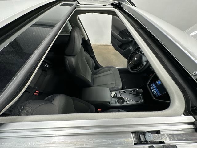 Certified 2025 Subaru Crosstrek 2.0i Premium image 6