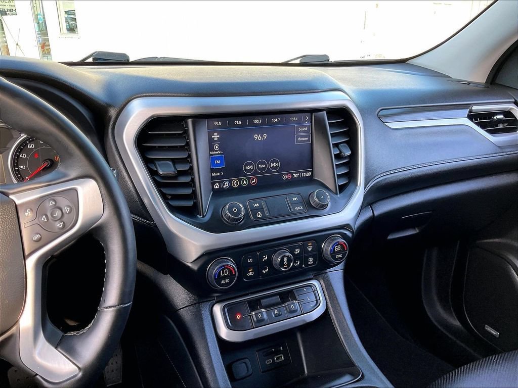 Used 2023 GMC Acadia SLT w/ Preferred Package AWD/4WD image 19