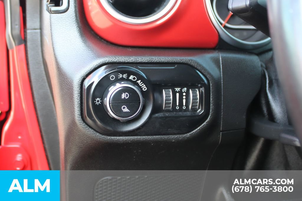 Used 2020 Jeep Gladiator Rubicon w/ Dual Top Group image 30