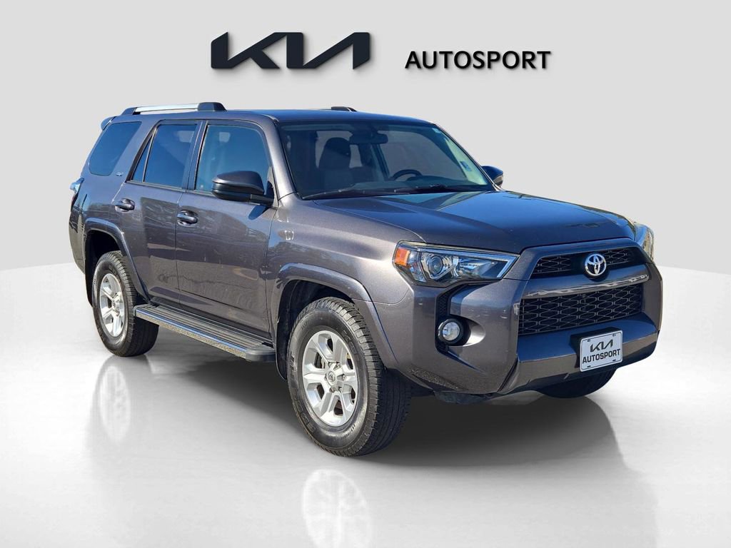 Used 2019 Toyota 4Runner SR5 image 3