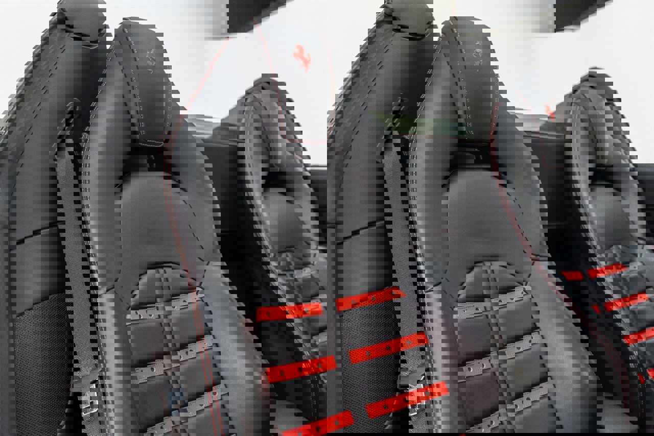 Used 2018 Ferrari 488 Spider image 38