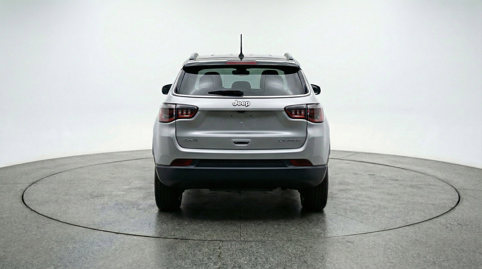 Used 2025 Jeep Compass Trailhawk image 7