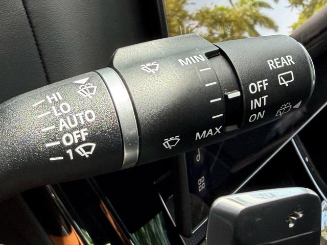 Used 2025 Land Rover Range Rover Sport SE AWD/4WD image 31