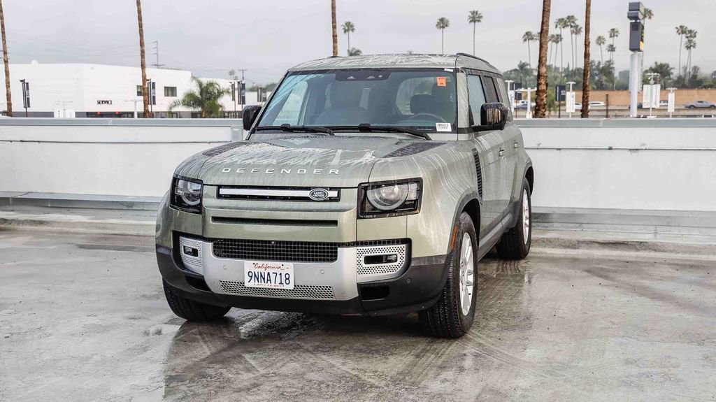 Used 2024 Land Rover Defender 110 S image 4