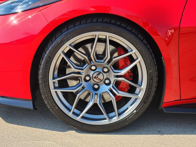 Used 2024 Chevrolet Corvette Z06 RWD image 18