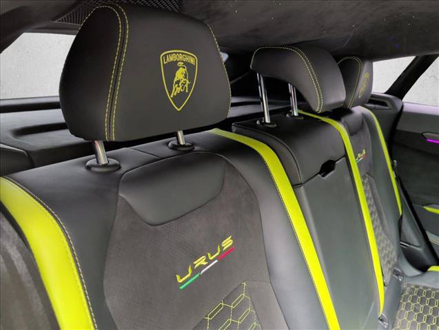 Used 2022 Lamborghini Urus AWD/4WD image 20