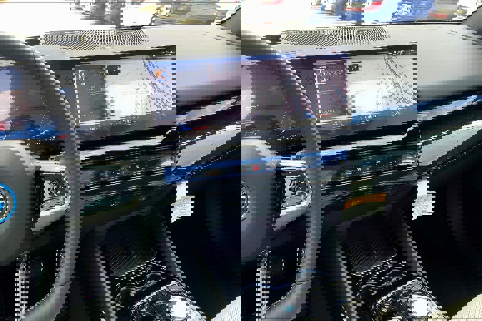 New 2025 BMW i5 M60 w/ Premium Package image 6