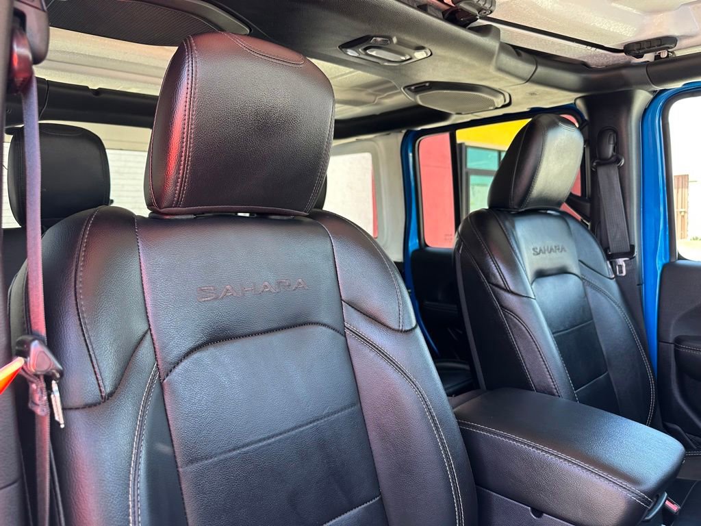 Used 2021 Jeep Wrangler Unlimited Sahara AWD/4WD image 36