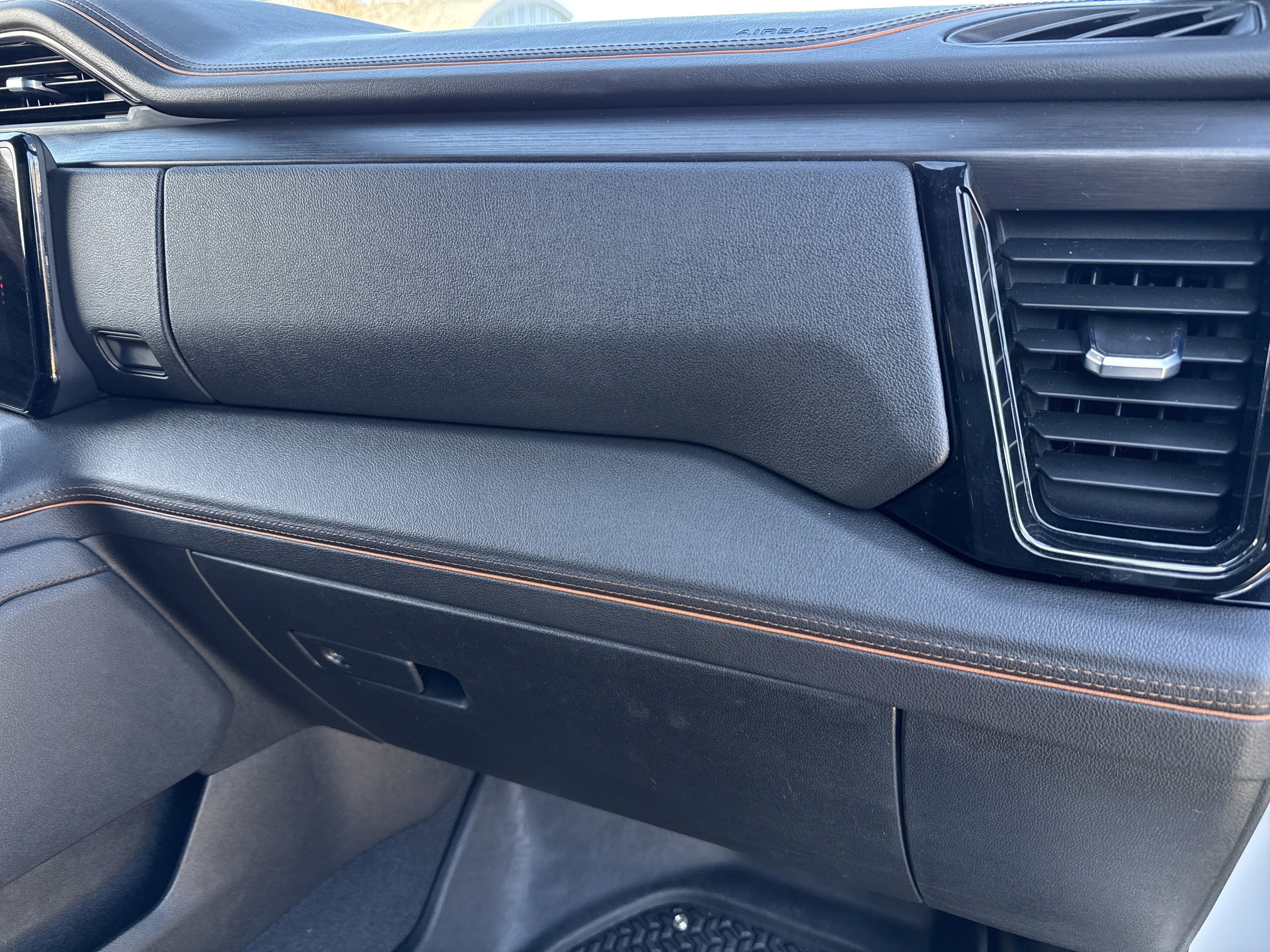 Used 2023 GMC Sierra 1500 AT4 w/ Technology Package image 21